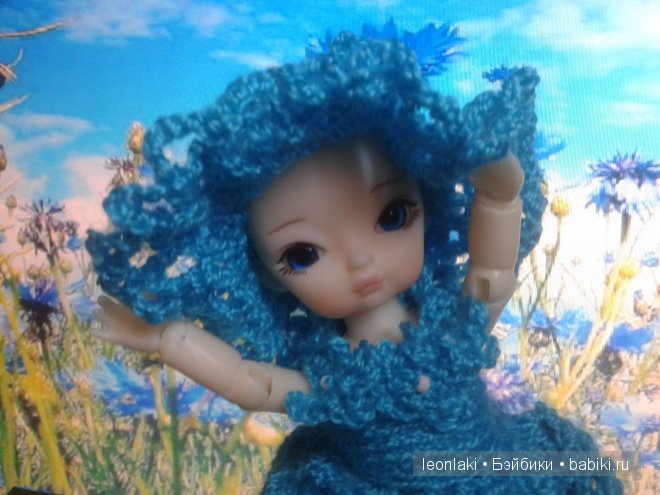 васильковаое платье