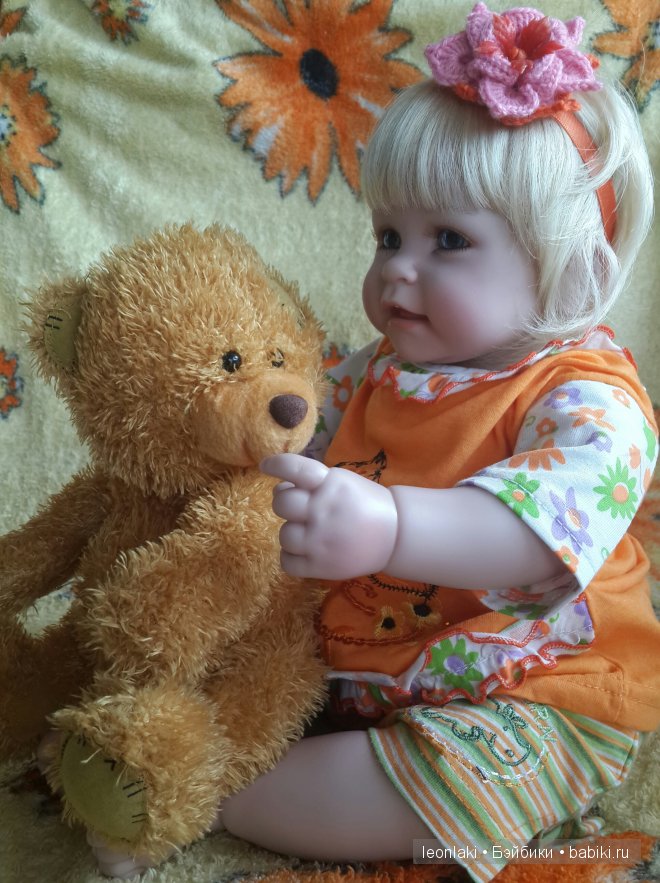 Лучик солнца. Первое знакомство с куклой Адорой