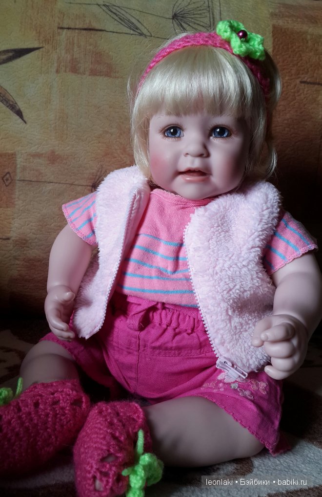 Лучик солнца. Первое знакомство с куклой Адорой