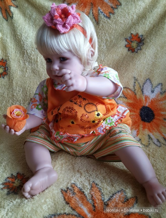 Лучик солнца. Первое знакомство с куклой Адорой