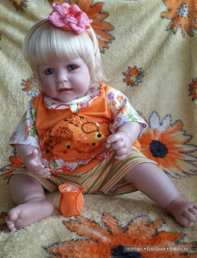 Лучик солнца. Первое знакомство с куклой Адорой