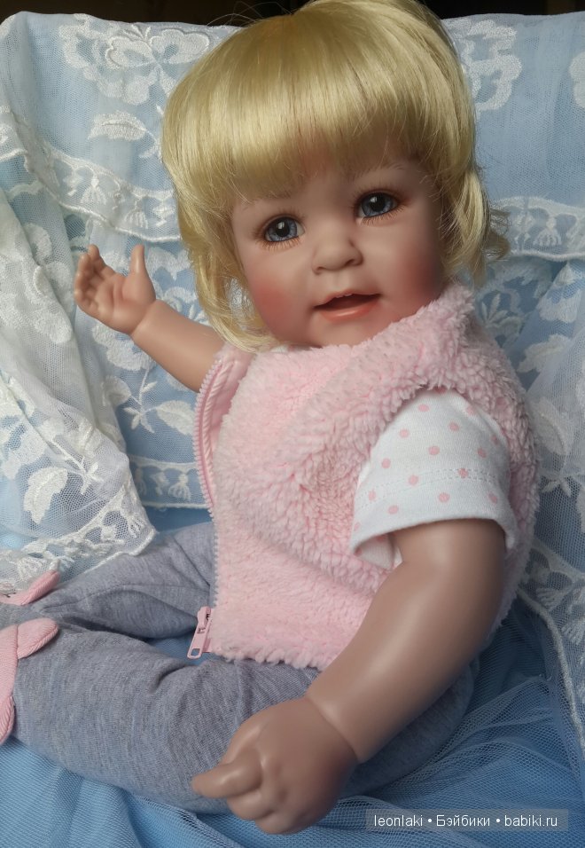 Лучик солнца. Первое знакомство с куклой Адорой (фото 5)