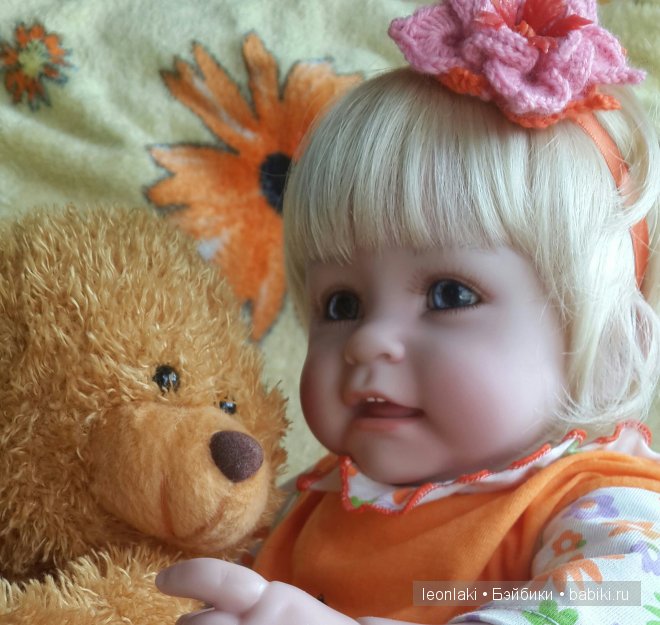 Лучик солнца. Первое знакомство с куклой Адорой