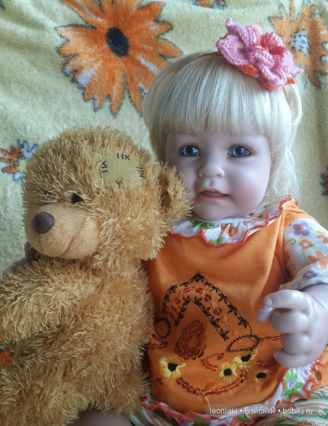 Лучик солнца. Первое знакомство с куклой Адорой