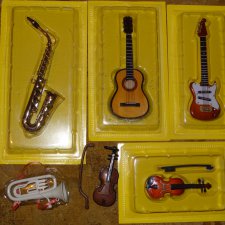 Музыкальные инструменты для кукол формата 1\6