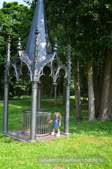 Прогулка по парку Александрия, Петергоф. Дженни от Heidi Plusczok