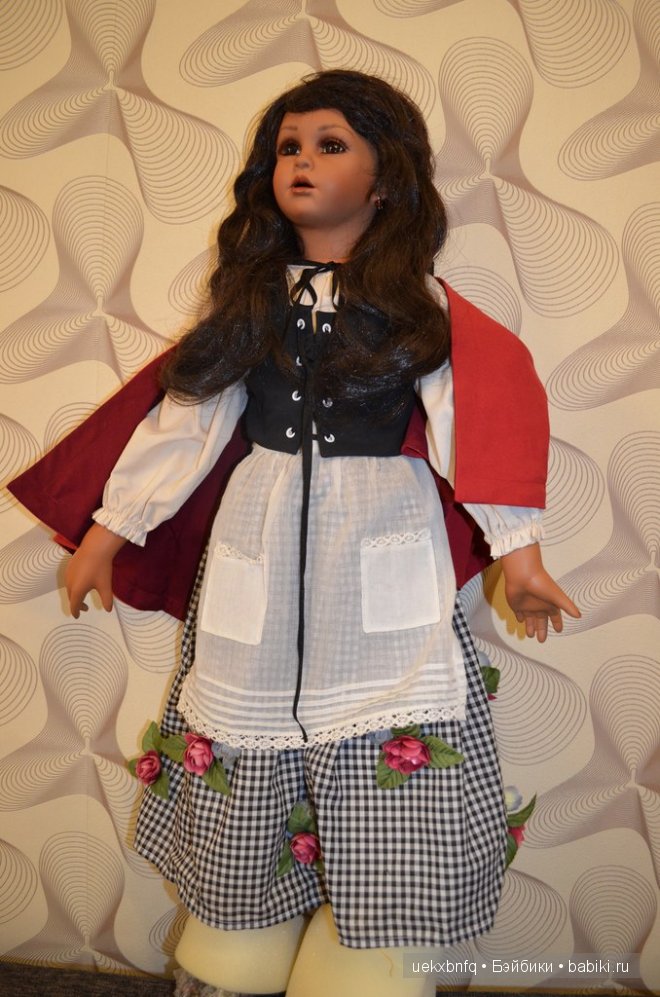 Еще одна Красная Шапочка. Фарфоровая кукла Juanita Montoya (фото 2)