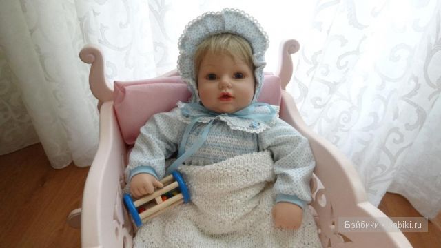 Крошка Adora и ее заботливая сестричка