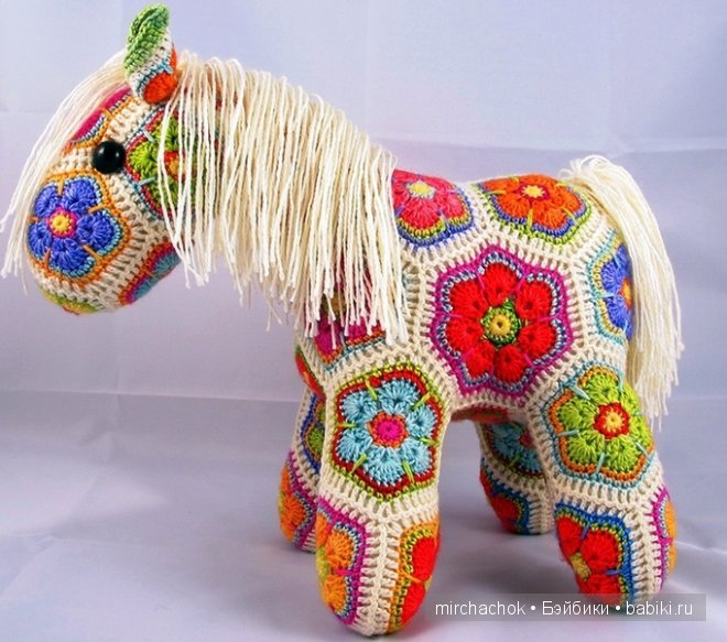 Прекрасный мир из клубочка