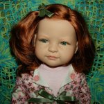 Златовласка-Укси, Paola Reina. Подружка Леонор