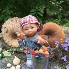 Не важно, сколько стоят твои кеды, если ты гуляешь в них по Парижу