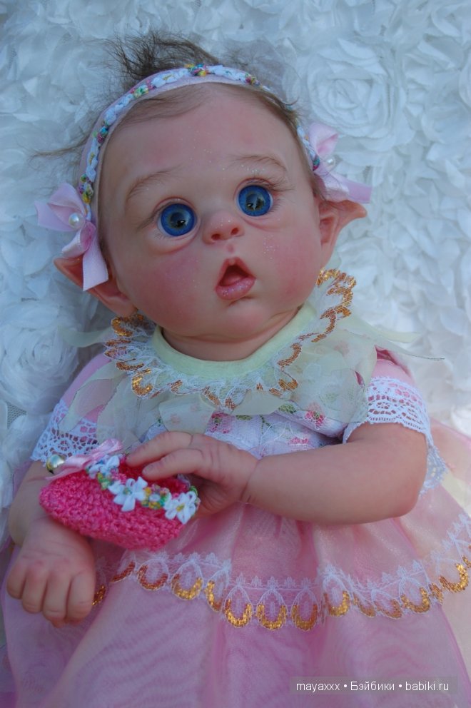 Маленькая дюймовочка Офелия и малышка реборн Бэйлей