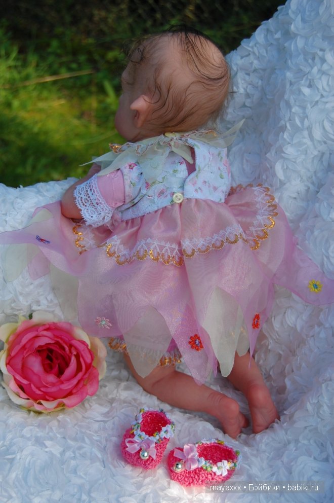 Маленькая дюймовочка Офелия и малышка реборн Бэйлей