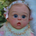 Маленькая дюймовочка Офелия и малышка реборн Бэйлей