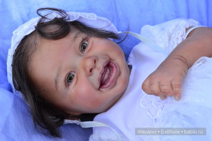 Элла, этническая малышка из молда Харпер от Andrea Arcello