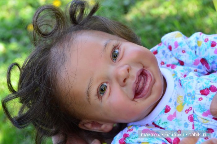 Элла, этническая малышка из молда Харпер от Andrea Arcello