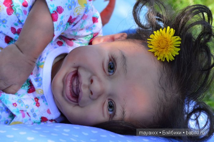 Элла, этническая малышка из молда Харпер от Andrea Arcello