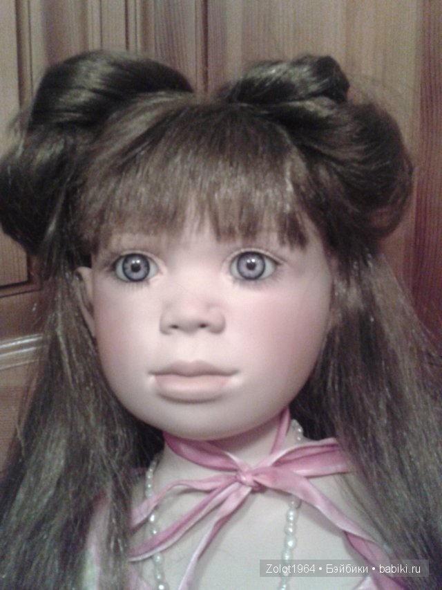 Фарфоровая кукла в розовом (фото 4)