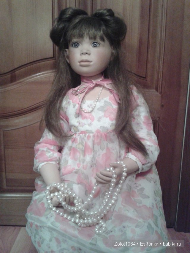 Фарфоровая кукла в розовом (фото 3)