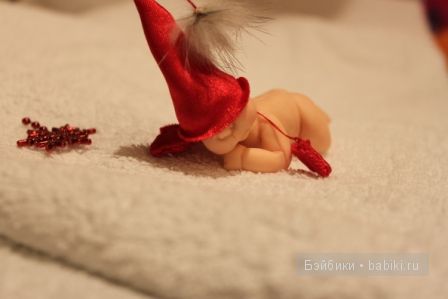 Ирина Мекко, Fimo puppen, малыш из пластики, малыш на апельсине, санта клаус, новогодний сувенир, спящий малыш Ирина Мекко, Fimo puppen, малыш из пластики, малыш на апельсине, санта клаус, новогодний сувенир, спящий малыш