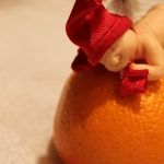 Санта Клаус в младенчестве? Авторская мини кукла Ирины Мекко