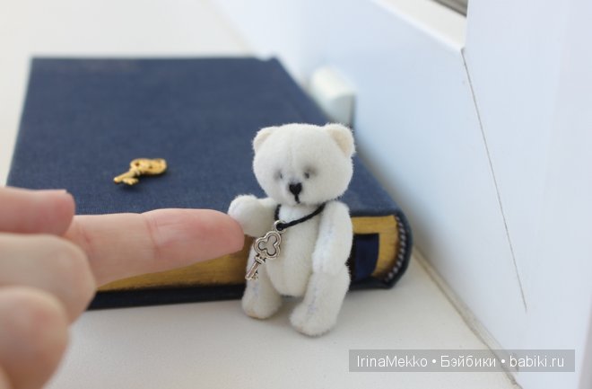 Авторская игрушка Ирины Мекко, мини-мишка