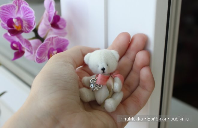 Авторская игрушка Ирины Мекко, мини-мишка