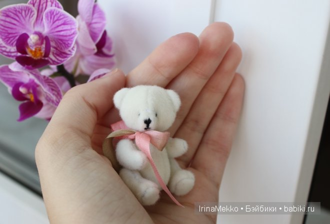 Авторская игрушка Ирины Мекко, мини-мишка