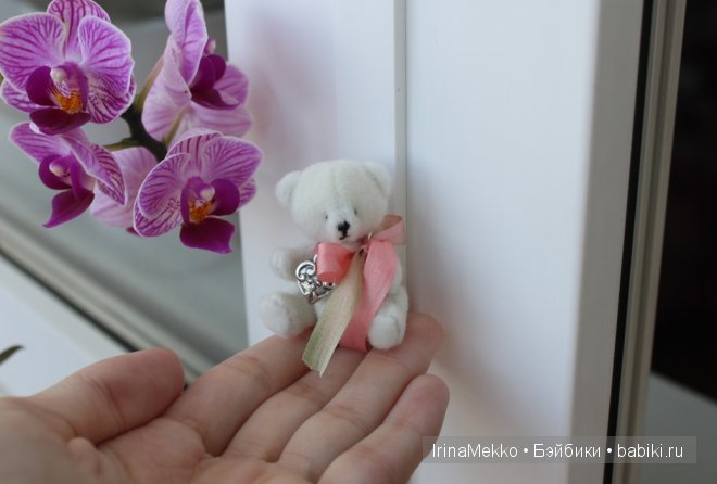 Авторская игрушка Ирины Мекко, мини-мишка