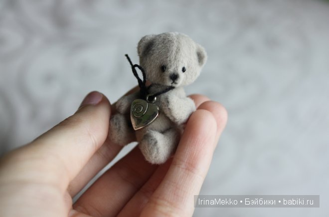 Авторская игрушка Ирины Мекко, мини-мишка