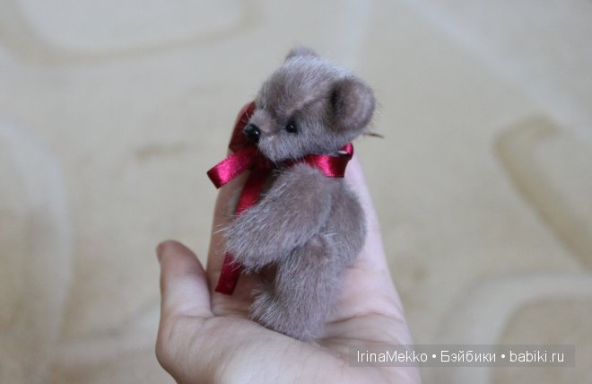 Авторская игрушка Ирины Мекко, мини-мишка
