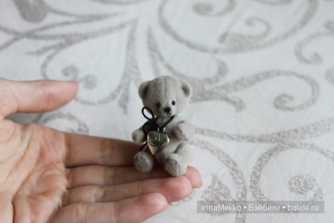 Авторская игрушка Ирины Мекко, мини-мишка