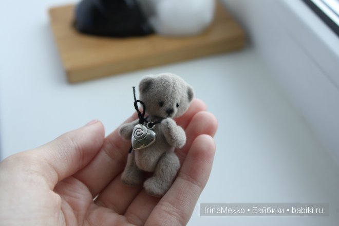 Авторская игрушка Ирины Мекко, мини-мишка