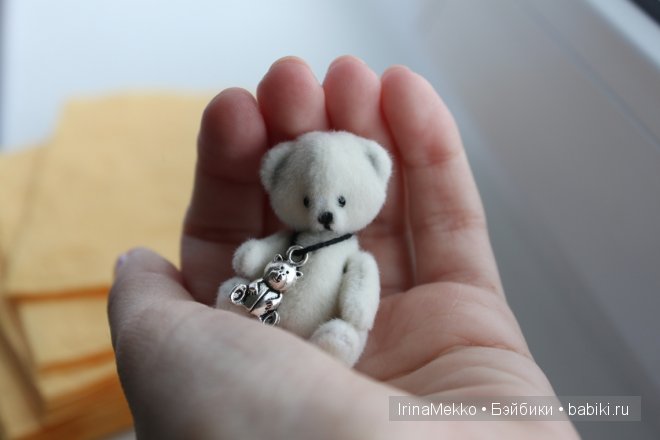 Авторская игрушка Ирины Мекко, мини-мишка