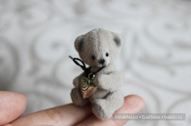 Авторская игрушка Ирины Мекко, мини-мишка