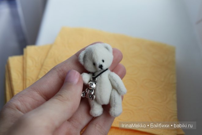 Авторская игрушка Ирины Мекко, мини-мишка