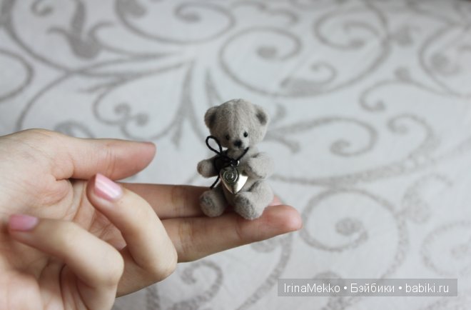 Авторская игрушка Ирины Мекко, мини-мишка