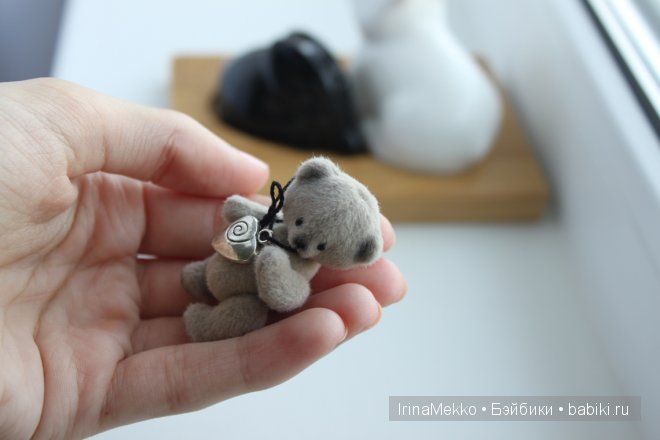 Авторская игрушка Ирины Мекко, мини-мишка