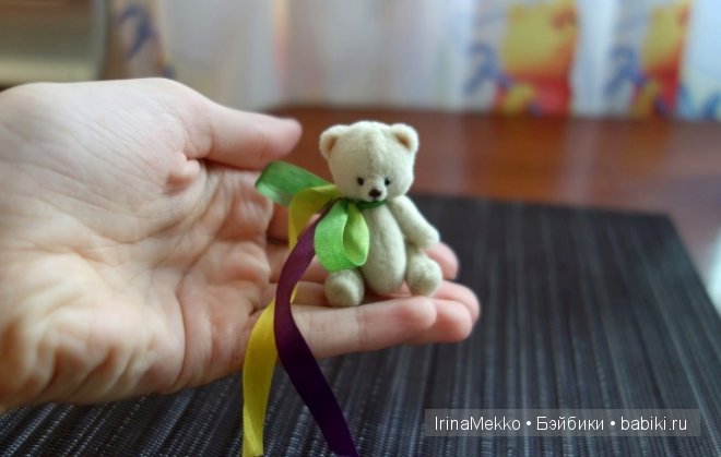 Авторская игрушка Ирины Мекко, мини медвежонок