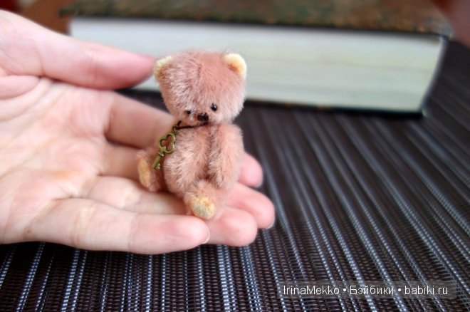 Авторская игрушка Ирины Мекко, мини медвежонок