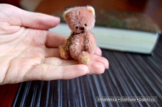 Авторская игрушка Ирины Мекко, мини медвежонок