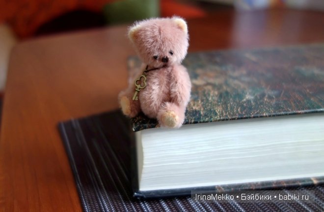 Авторская игрушка Ирины Мекко, мини медвежонок