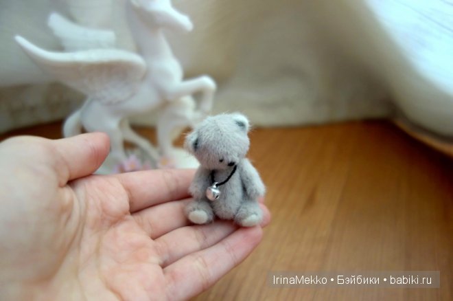 Авторская игрушка Ирины Мекко, мини медвежонок