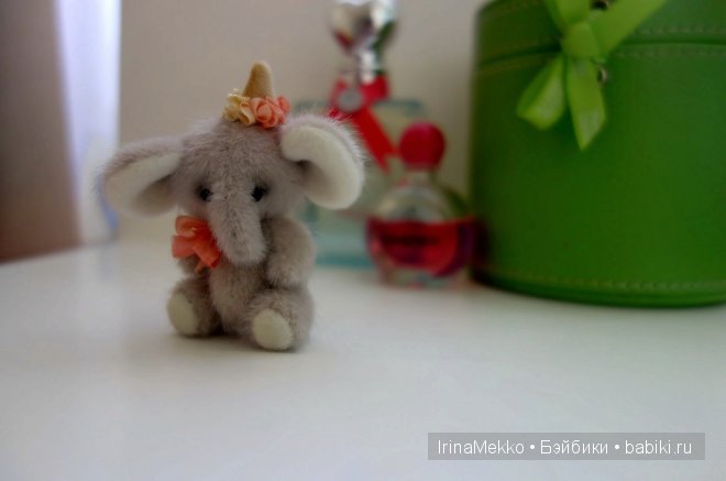 Авторская игрушка Ирины Мекко, мини слоник