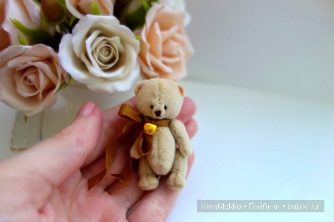 Авторская игрушка Ирины Мекко, мини медвежонок