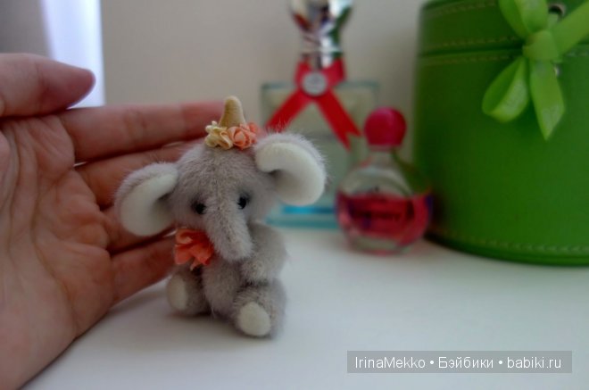 Авторская игрушка Ирины Мекко, мини слоник