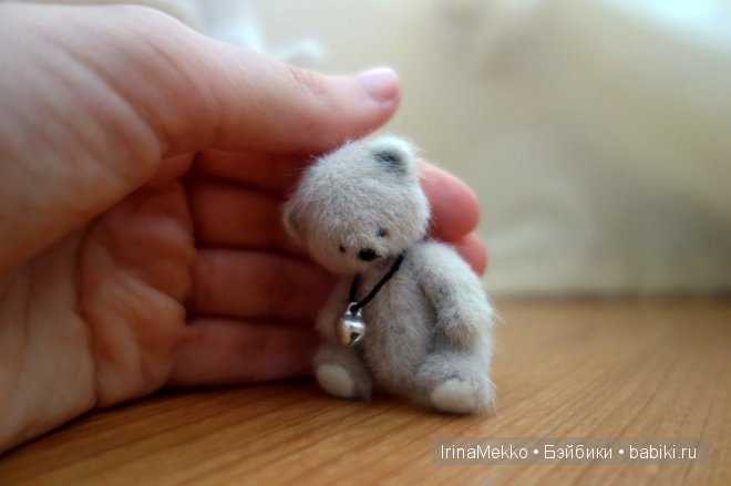 Авторская игрушка Ирины Мекко, мини медвежонок