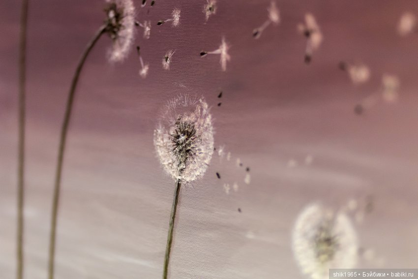 Фрагмент картиы "Одуванчики". Фактурная картина. Холст. Акрил.