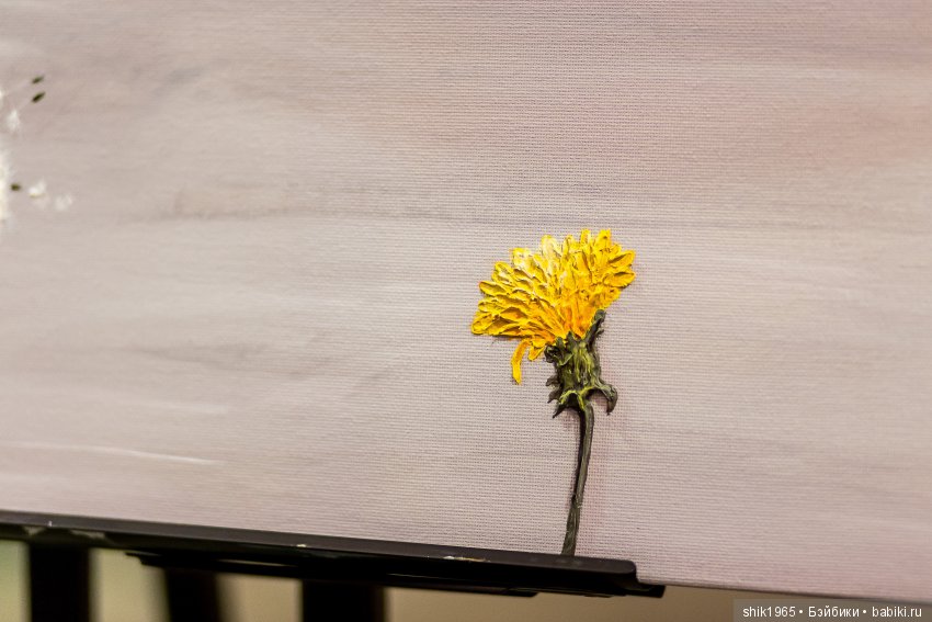 Фрагмент картиы "Одуванчики". Фактурная картина. Холст. Акрил.