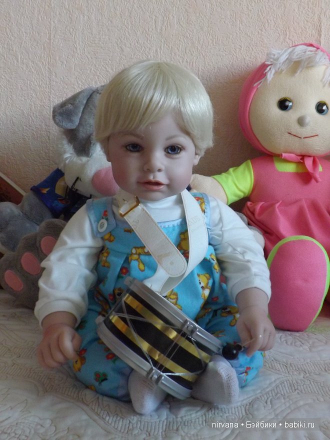 Барабан решили оставить, чтобы было с чем играть, в свободное время.